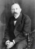 프리드리히 호프만 (Friedrich Hofmann, 1866 년 11 월 2 일 - 1956 년 10 월 29 일) 독일의 화학자